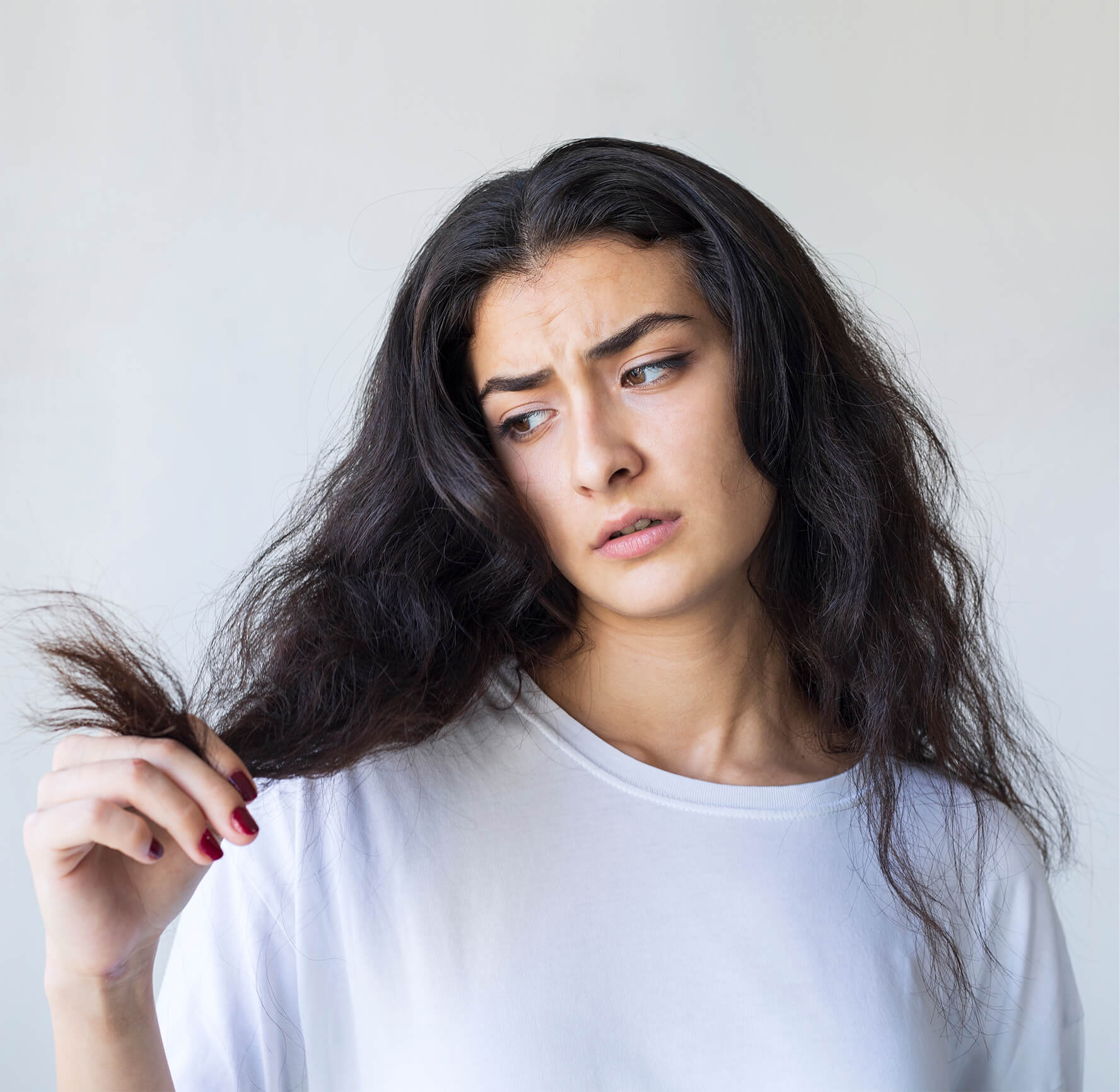 Почему ломаются волосы — причины и что делать